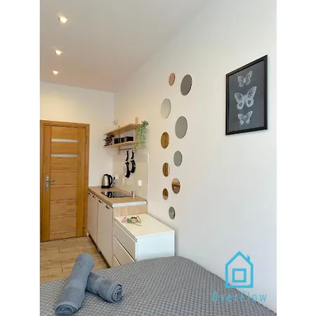 Birch Studio- Peaceful Retreat, 10 Minutes To Old Town & Seaside Apartment Gdansk