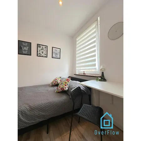 Birch Studio- Peaceful Retreat, 10 Minutes To Old Town & Seaside Apartment Gdansk